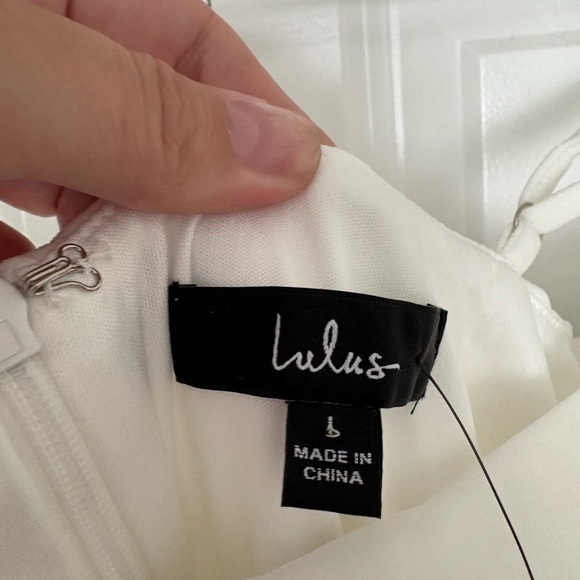 NWT white Lulu’s mini dress - Picture 2 of 3